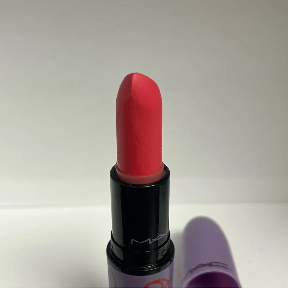 Mac x Kelly Osbourne Kelly Yum Yum Pink Lipstick Purple Packaging 2014